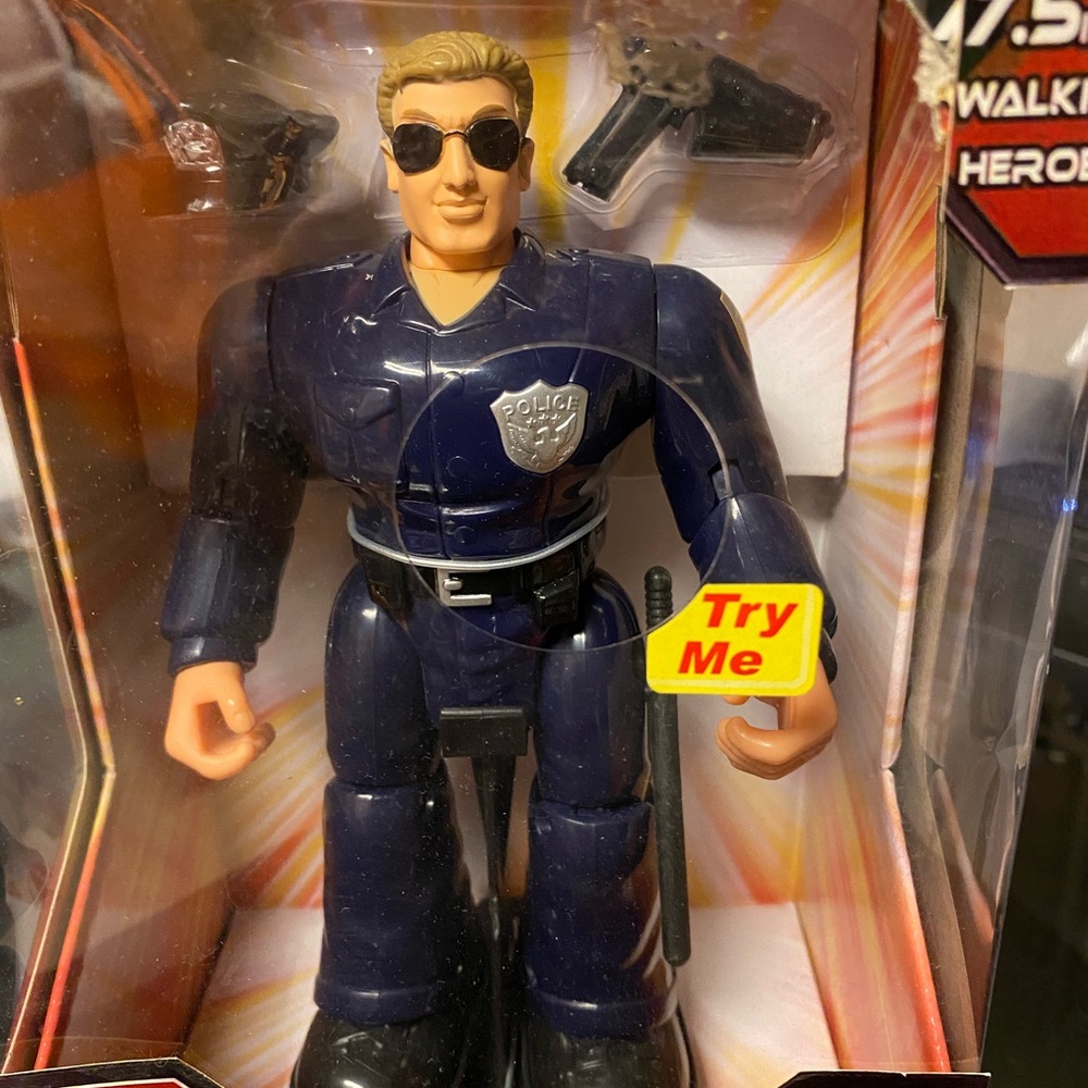 NIB Major Heroes action figure